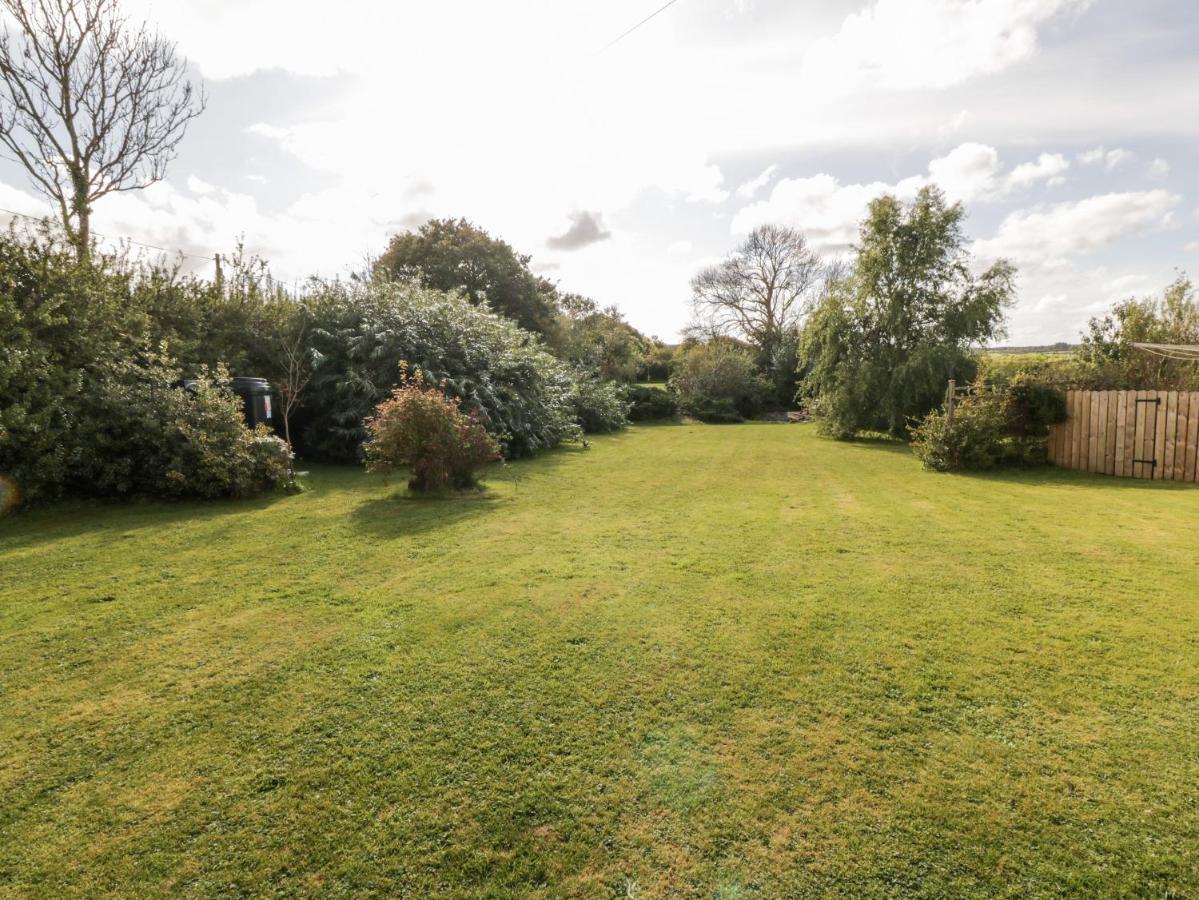 Apartamento Llain Bach Llangefni Exterior foto
